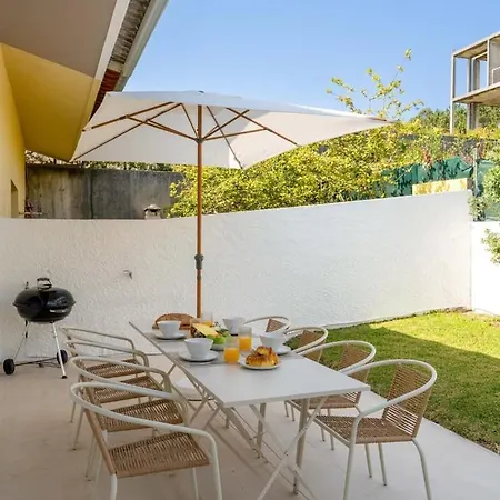 Lighthouse View By Portugal Active 招待所 4*