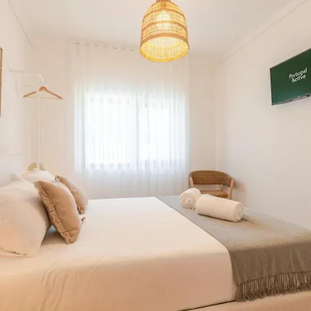 Lighthouse View By Portugal Active 招待所