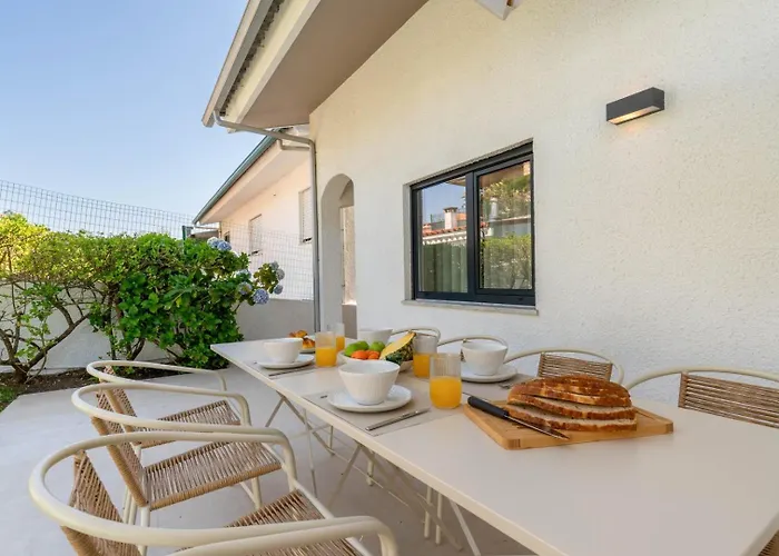 Lighthouse View By Portugal Active Penzion