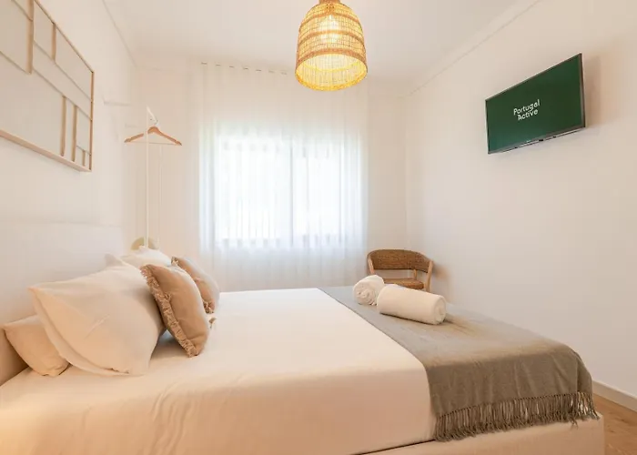 Lighthouse View By Portugal Active Pensionat